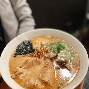 TONKOTSU RAMEN