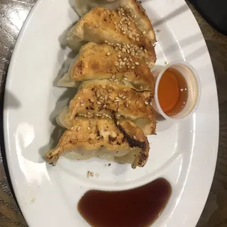 Pan-fried Vegan Yaki Gyoza