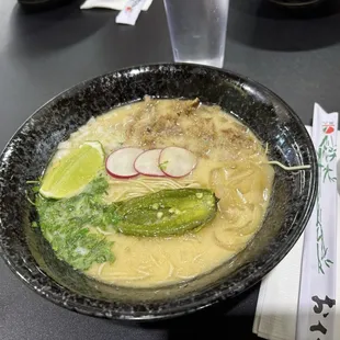 Tostada Carnitas Tonkatsu