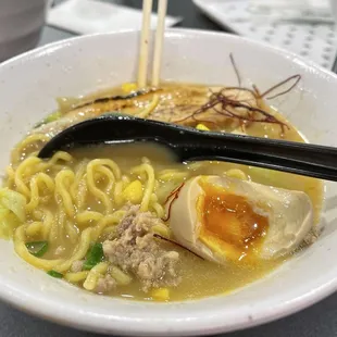Tonkotsu all bowls were regular size!