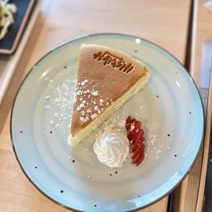 Slice soufflé cheesecake