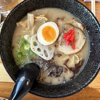 Hiroshi Tonkotsu Ramen Curly Thick Noodle