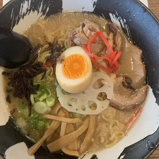 Hiroshi Tonkotsu Curly Thick Ramen