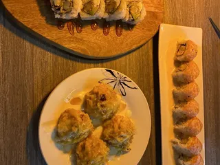 Arata Sushi & Bowl