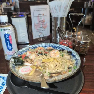 Shrimp ramen