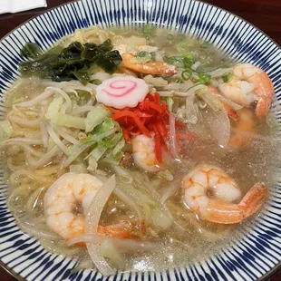 Shrimp ramen