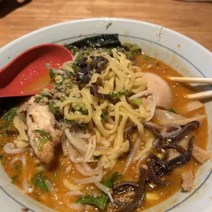 Spicy Tantan Men Deluxe (rating: 4/5)