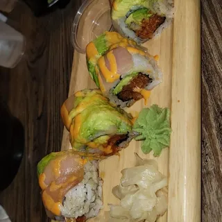 Yellowtail Roll