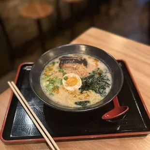 10 Hour Tonkotsu