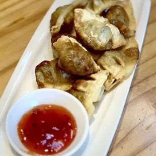 Fried chicken wontons with chili sauce