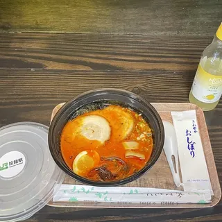 Deluxe Spicy Tonkotsu Ramen