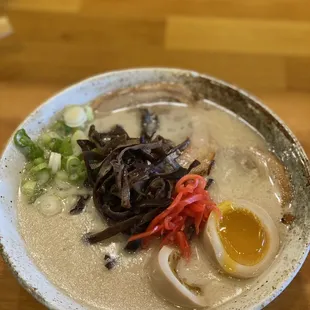 TONKOTSU RAMEN
