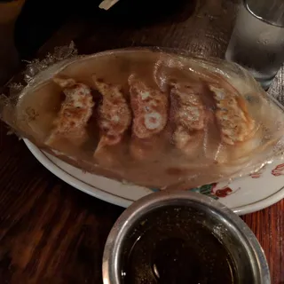 Hanetsuki Gyoza Dumpling