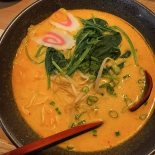 N3. Laksa Curry Noodles