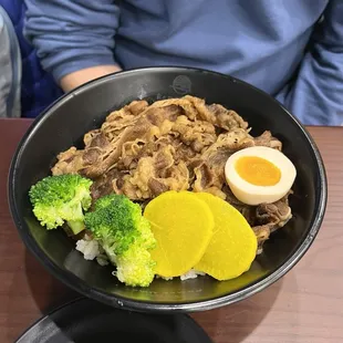 D4. Gyudon