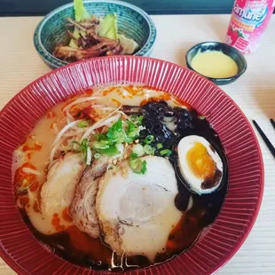 Black and Red Ramen