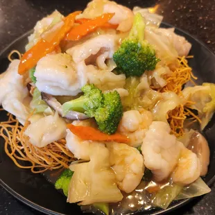 Seafood Crispy Noodle