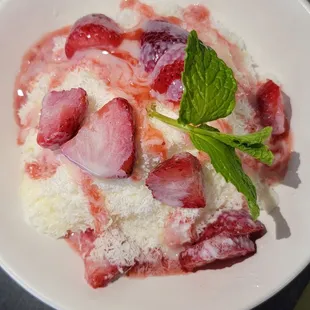 Strawberry Bingsoo