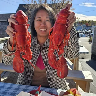 Quyen B.