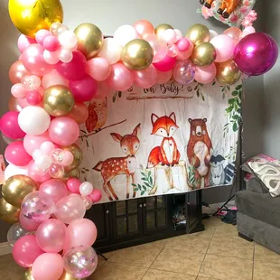Balloon garlands available