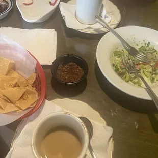 Amazing chips and salsa