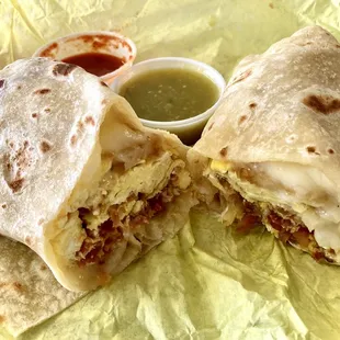 Bacon/egg/Jack cheese/hashbrowns breakfast burrito. Nice &amp; large. Salsa on side.