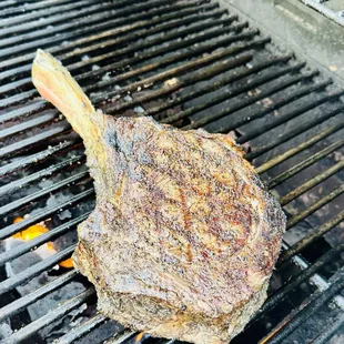 Tomahawk Steak