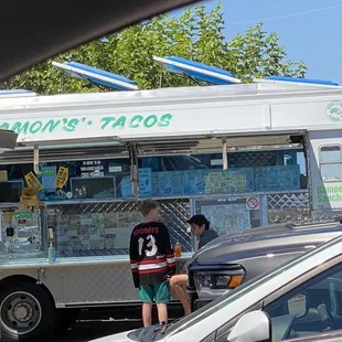 Kids waiting on the order.