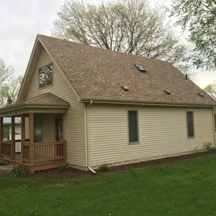 Ramos Roofing completed this 12/12 pitch roof in one day.