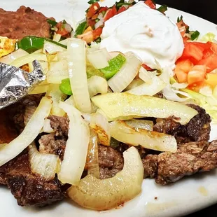 ws a plate of mexican food