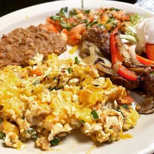 ws a plate of food