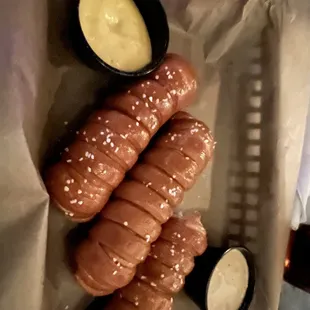 The best pretzels I&apos;ve tasted. They come with two sauces. A mustard and cheese sauce.