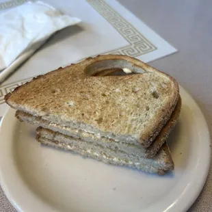 Rye toast. Not butter disappointed but it&apos;s ok