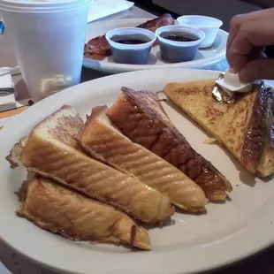 French toast- syrup &amp; powdered sugar on the side.