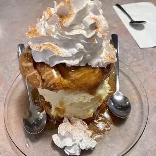 Cinnamon roll sundae.