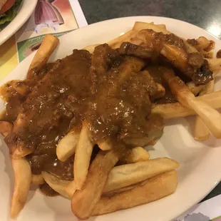 Chili fries