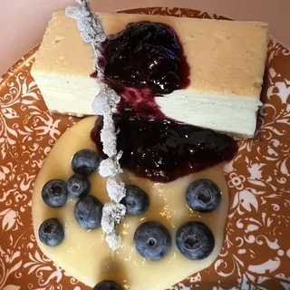 Vanilla Mascarpone Cheesecake