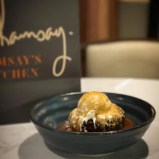 sticky toffee pudding