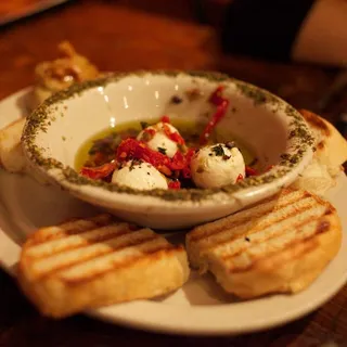 Roasted Garlic And Goat Cheese