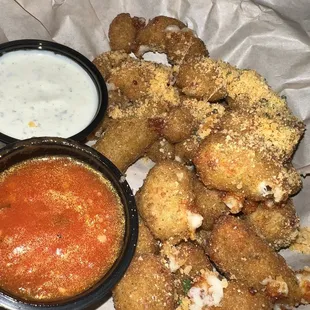 Crispy Cheese Curds