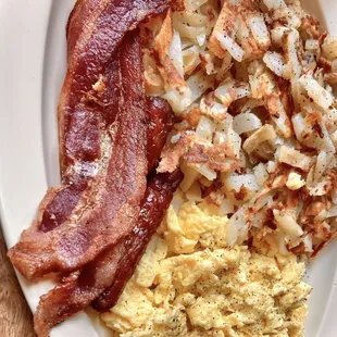 Hash browns, bacon &amp; eggs, great.
