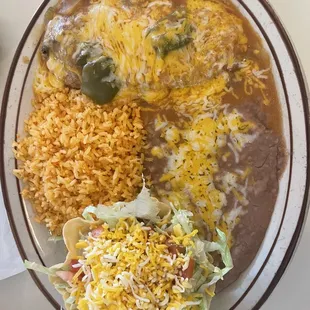 Tostada combo with Chile rellano