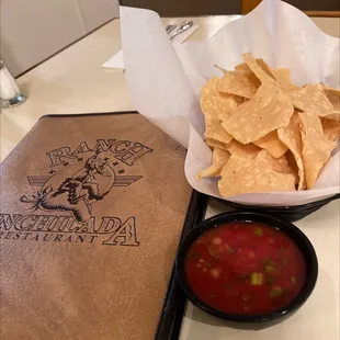 Chips &amp; salsa are fantastic!   The chips are fresh &amp; crispy and the salsa hits the spot!