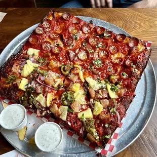 Half Hawaiian and half pepperoni, yummy!