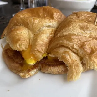 Egg &amp; cheese croissant