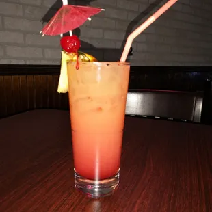 Bahama mama cocktail