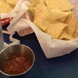 You can tell how good the food will be based off salsa and this place is great!