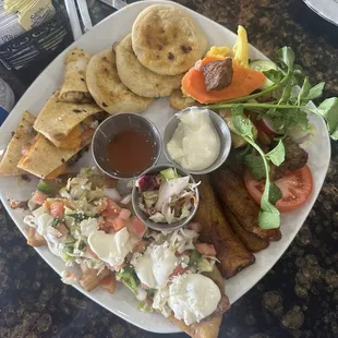Sample appetizer platter