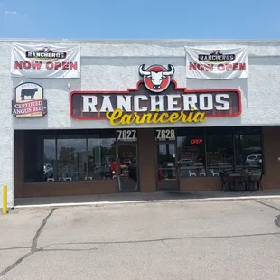 Just east of Lowes near prudence on the north side of speedway