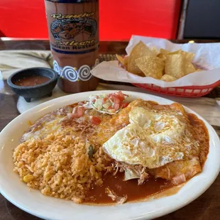 a plate of mexican food